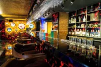 Duqqan Deluxe Hotel - bar