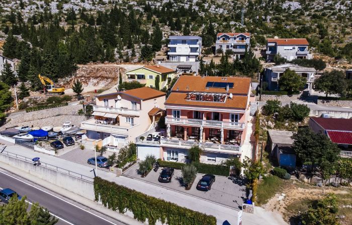 Apartments Amari