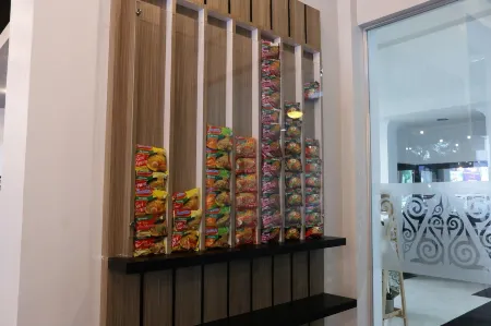 PLUM Hotel Lading Banda Aceh Отели в г. Банда Асех