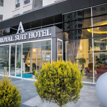 A Royal Suit Hotel