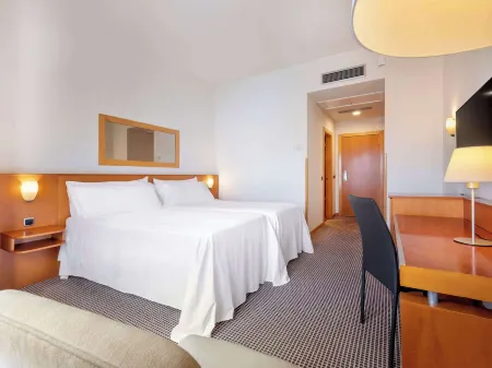 Hotel Zentral León Отели в г. Леон