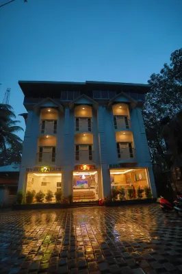 Hydel Palace Athirappilly by Bestinn Leisure Hotels near Athirappilly Waterfalls Bottom View Point