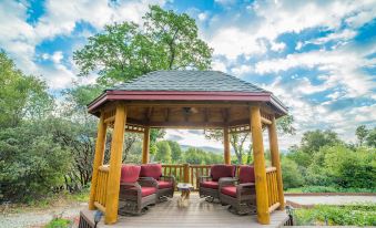 Nature's Inn Bed and Breakfast