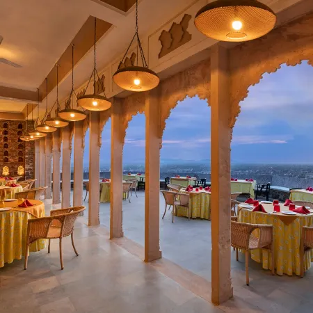 Neemrana Fort-Palace