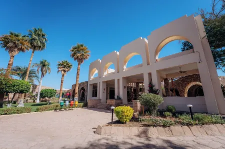 Seti Abu Simbel Lake Resort Отели рядом с достопримечательностью «Абу-Симбел»