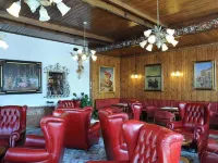 G. Hotel des Alpes (Classic since 1912) Hotels in Siror