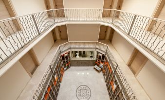 Atrium Apart Hotel