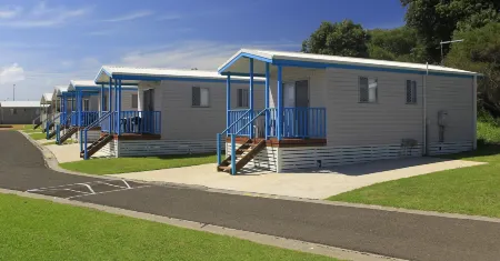 Corrimal Beach Tourist Park Отели рядом с достопримечательностью «Булли Бич»