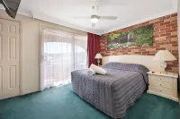 The Roseville Apartments