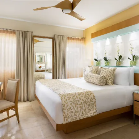 Santa Maria Suites Resort