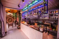 The Sanctuary Villa Battambang - bar