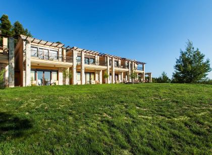 Akritas Ef Zin Villas & Suites