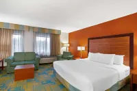 La Quinta Inn by Wyndham Auburn Worcester Отели в г. Вустер