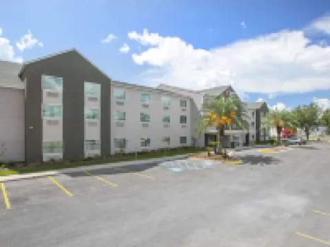 Comfort Inn & Suites Houma Hotels in Houma