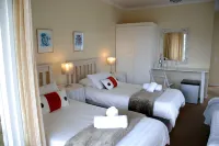 Mandalay Guest House Plettenberg Bay - parking