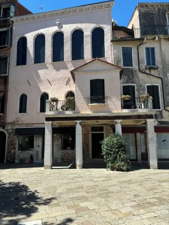 Locanda del Ghetto Отели рядом с достопримечательностью «Villa Casanova»