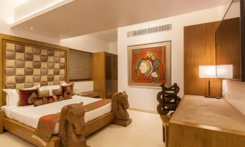Le Sutra Hotel, Khar, Mumbai