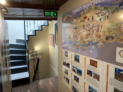 共有エリア アンティーク ホテルの写真