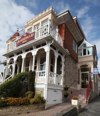 Queenswood Hotel - Parkering
