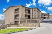 Table Rock Resorts at Indian Point Hotels in Ruth C Township