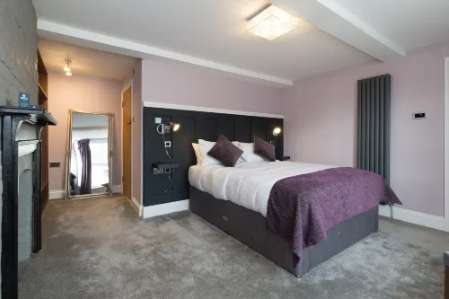 The Little George Hotels in Maer
