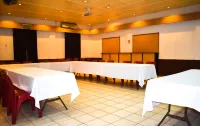Lautoka Hotel - 2-Star