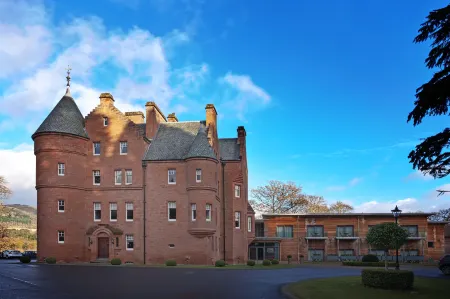 Fonab Castle Hotel Отели в г. Питлохри
