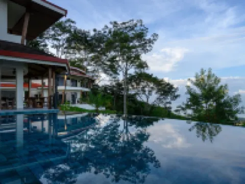 Lapazul Hotels in Savegre