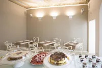Borgoleoni 18 - Room and Breakfast - breakfast