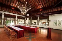 Abad Whispering Palms Hotels in Kumarakom
