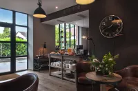 Hotel les Terres Blanches Hotels in Saint-Germain-en-Laye
