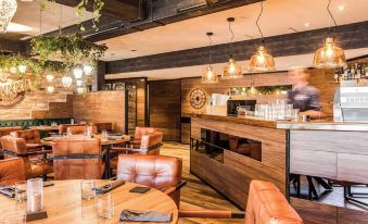 Samantta Hotel & Restaurant