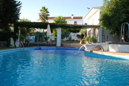 Casa Rural El Aguila Отели в г. Тентудия