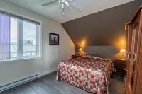 Condos Vacances Msa - Incluant Piscine et Spas extérieurs chauffés à l'Année!! Hotels in Beaupré