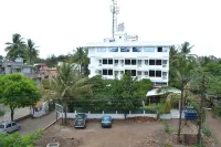 Hotel GreenLand-Elegant Hotels in Vikaswadi