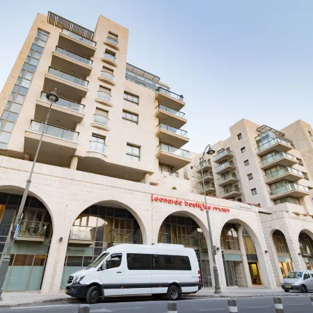 The Haneviim Court - Isrentals