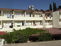 ديريا موتل Hotels near مسرح سيدي الروماني
