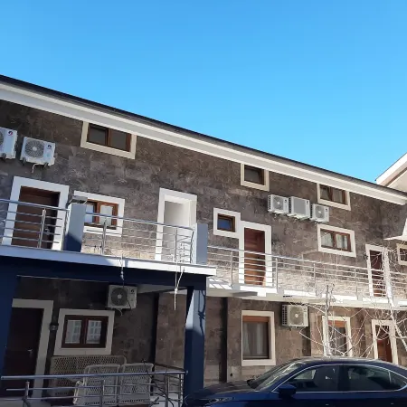 Waikiki Apartments