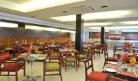 克里斯塔馬哈拉佩酒店 - 早餐