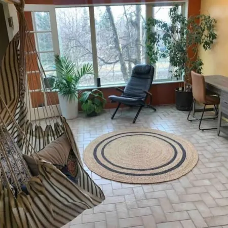 Mountain Vista Penthouse Huge 2BR w/views+jet tub