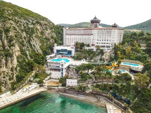 Ladonia Hotels Adakule Hotel di Bayraklidede Mahallesi