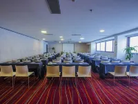 Novus City Hotel Hotels near Koukaki