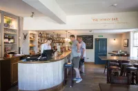 The Dundas Arms - bar