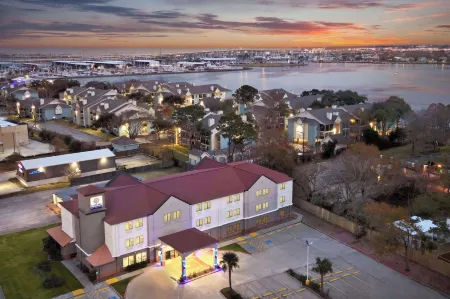 Melrose @ Seabrook, BW Signature Collection by Best Western