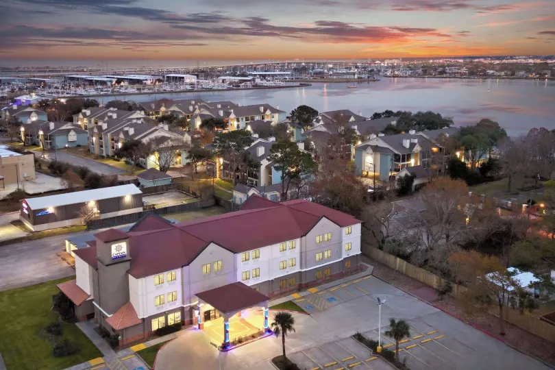 Melrose @ Seabrook, BW Signature Collection by Best Western