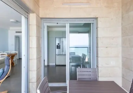 Amazing Sea View 3 Br Apt Iconic Tower