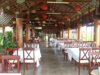 Sa Huynh Beach Resort Các khách sạn ở Đức Phổ