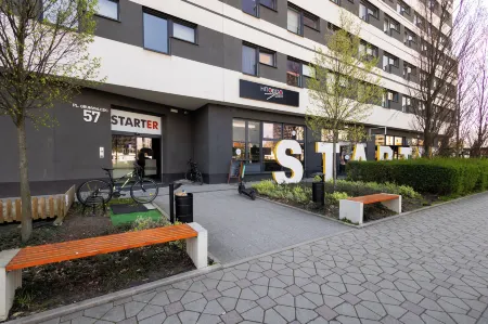 StarterApart Wrocław Отели рядом с достопримечательностью «Archive Wroclaw University of Technology»