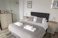 Highlands Hotel and Bar