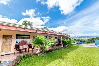 Nepenthe B&B โรงแรมใน